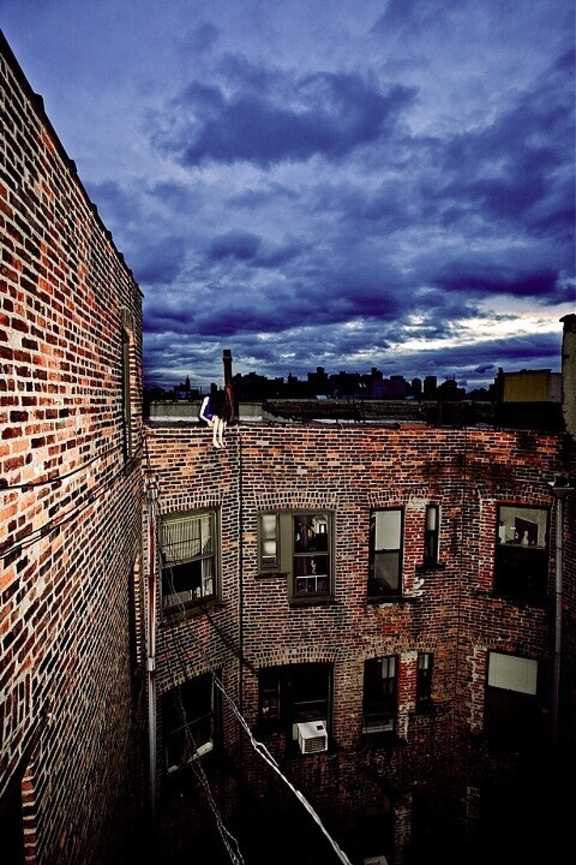 Girl on the Edge: Ahn Jung's Dizzying Self-Portraits Girl on the Edge: Ahn Jung's Dizzying Self-Portraits