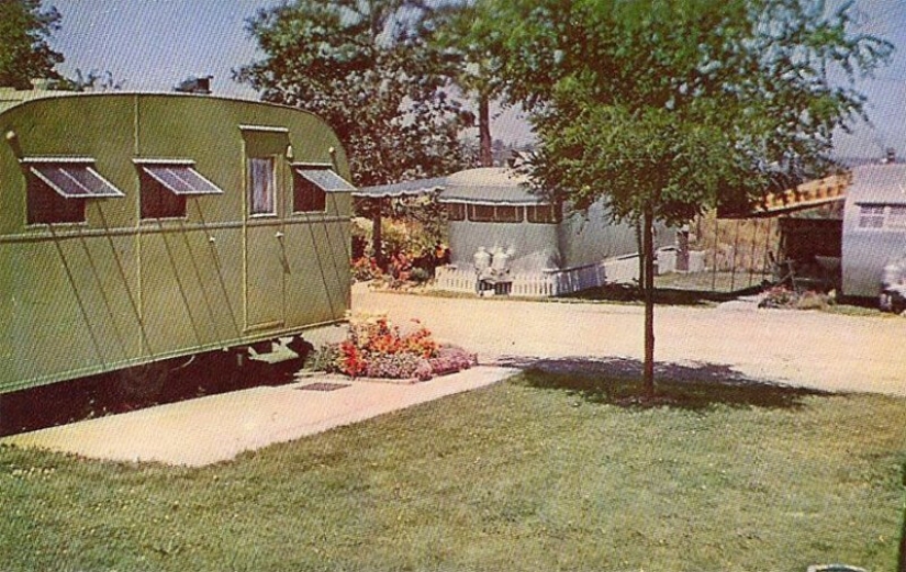 Golden time on wheels: American trailer parks in 50-ies and 60-ies Golden time on wheels: American trailer parks in 50-ies and 60-ies