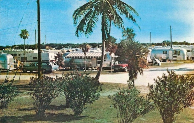 Golden time on wheels: American trailer parks in 50-ies and 60-ies Golden time on wheels: American trailer parks in 50-ies and 60-ies