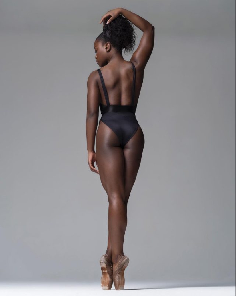 Grace and seduction: 30 hot photos of ballerinas