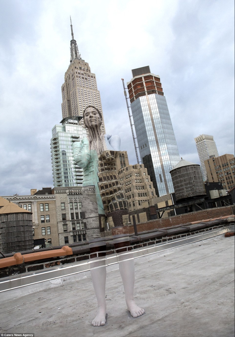 Gran camuflaje, cómo las personas desnudas se mezclan con el paisaje Gran camuflaje, cómo las personas desnudas se mezclan con el paisaje