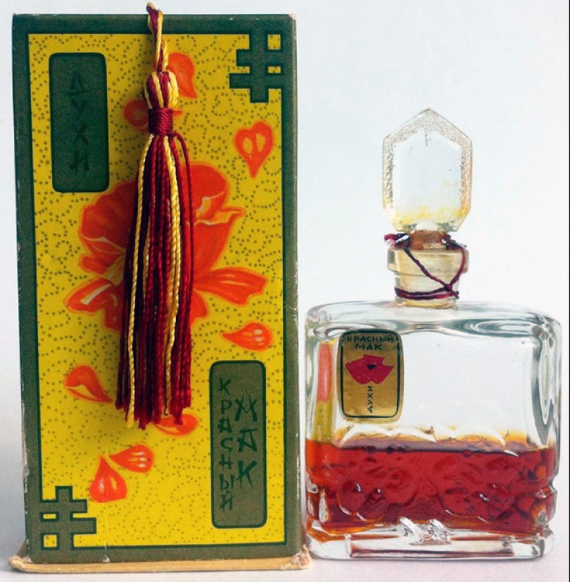 Hecho en la URSS: el legendario productos cosméticos y sus campañas de publicidad