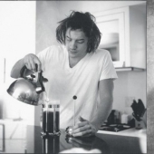 Hombres temprano en la mañana