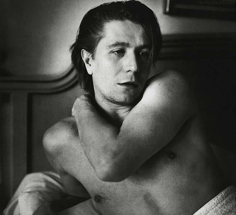 Hombres temprano en la mañana