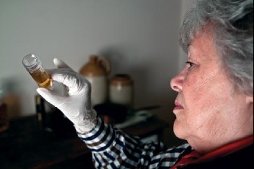 How, and most importantly why, there was a whiskey from the urine of diabetics Gilpin Family Whisky How, and most importantly why, there was a whiskey from the urine of diabetics Gilpin Family Whisky