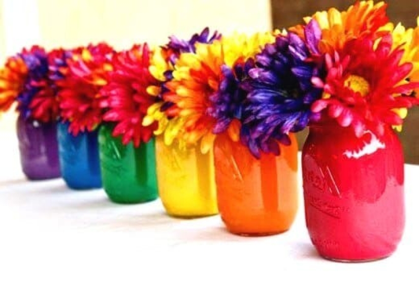 How can you decorate a room with your own hands How can you decorate a room with your own hands