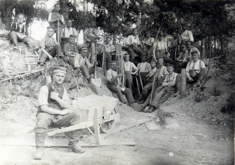 How did the expression “on the quiet” come about and what connects it with the military? How did the expression “on the quiet” come about and what connects it with the military?