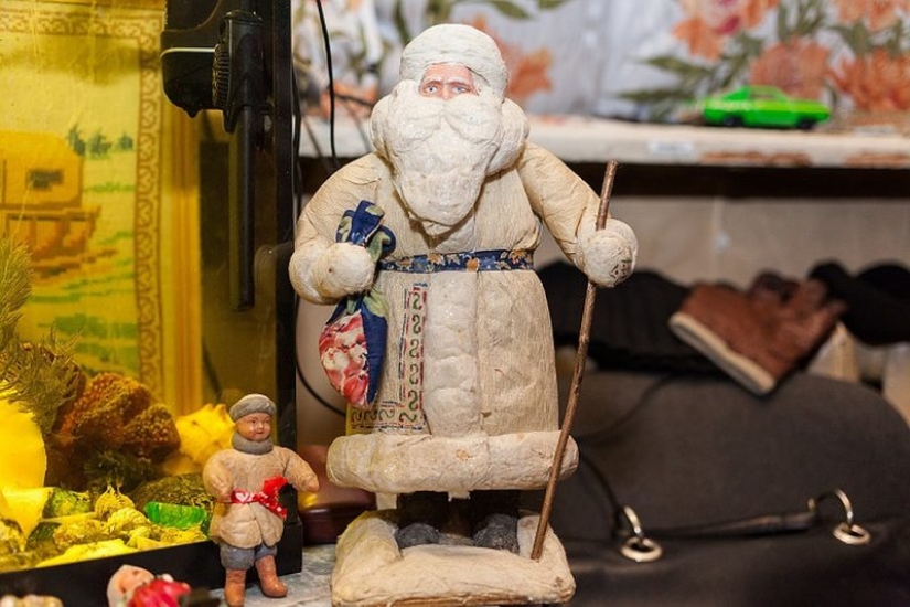 How Old Christmas Tree Decorations Can Make You a Millionaire (Or Not)