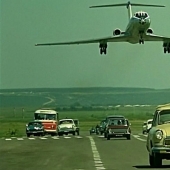 How the most dangerous stunt with a plane landing on a highway was filmed in "The Incredible Adventures of Italians in Russia"