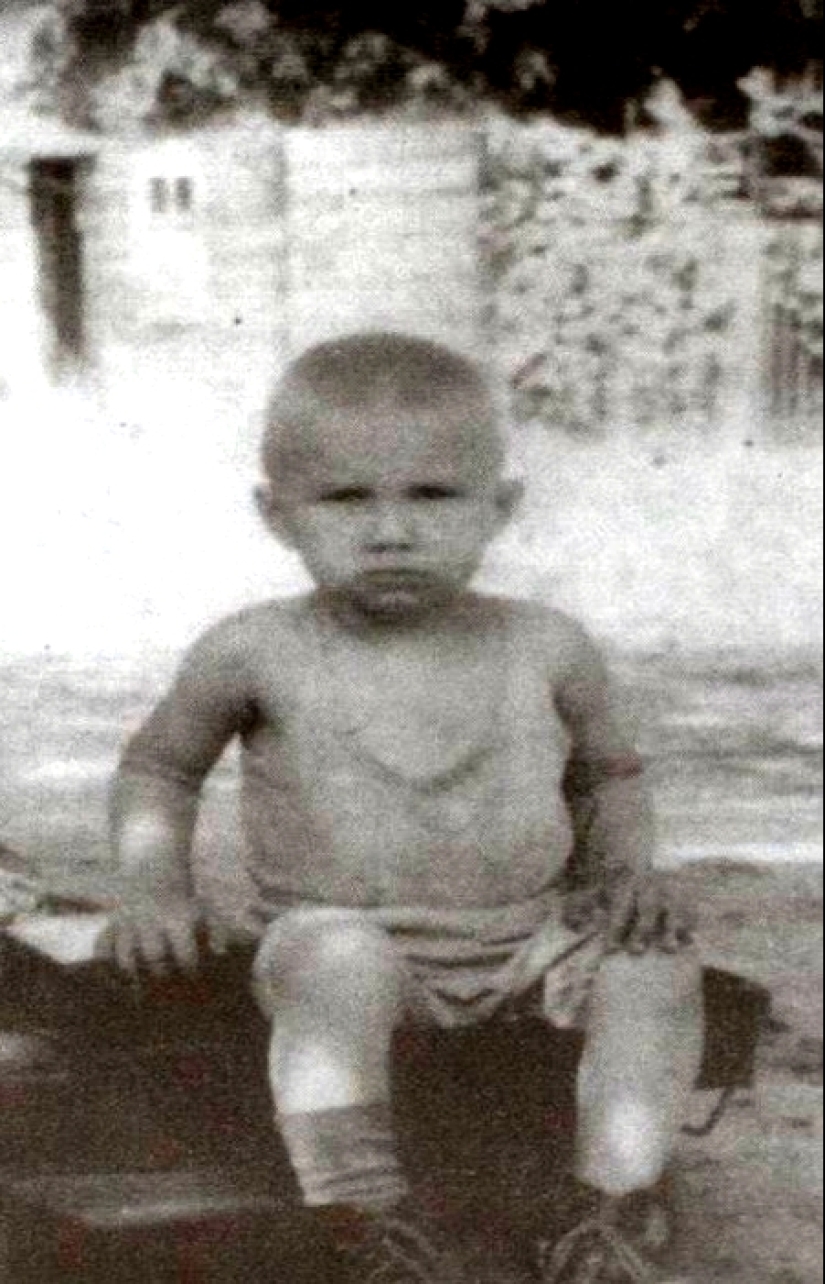 How was the fate of the wife and children of General Lebed How was the fate of the wife and children of General Lebed