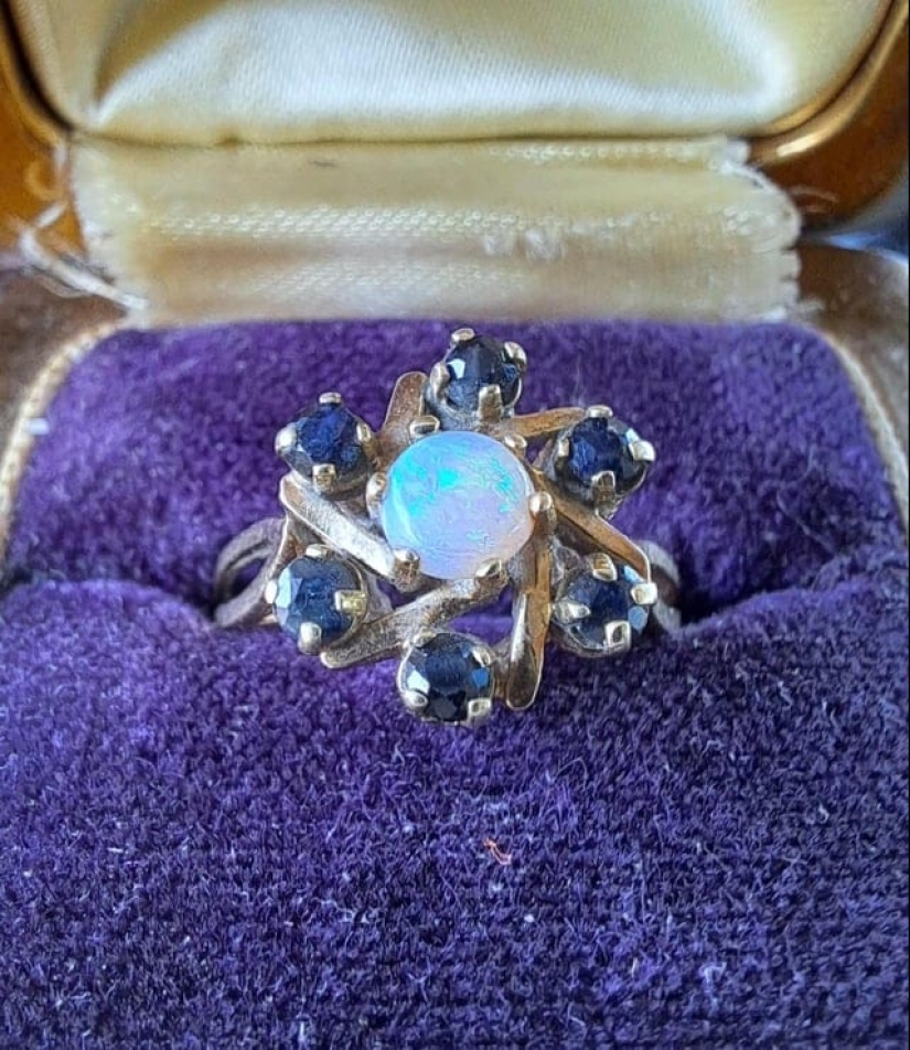 I was looking for copper, I found gold: 30 photos of ancient and very valuable items from flea markets