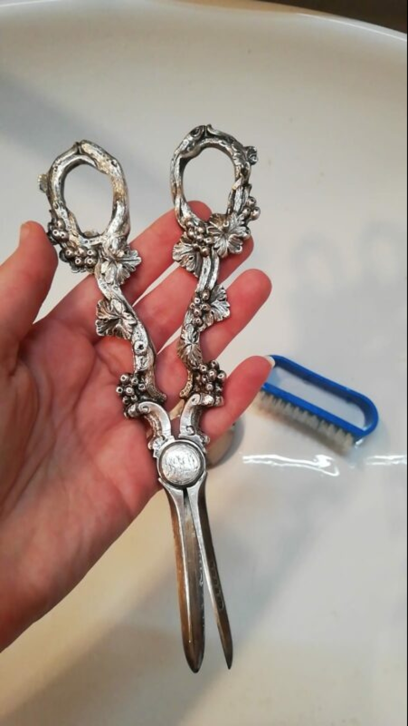 I was looking for copper, I found gold: 30 photos of ancient and very valuable items from flea markets