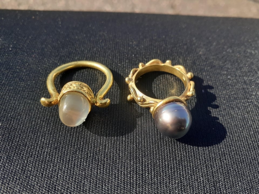 I was looking for copper, I found gold: 30 photos of ancient and very valuable items from flea markets