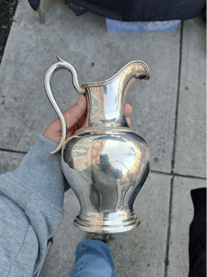 I was looking for copper, I found gold: 30 photos of ancient and very valuable items from flea markets