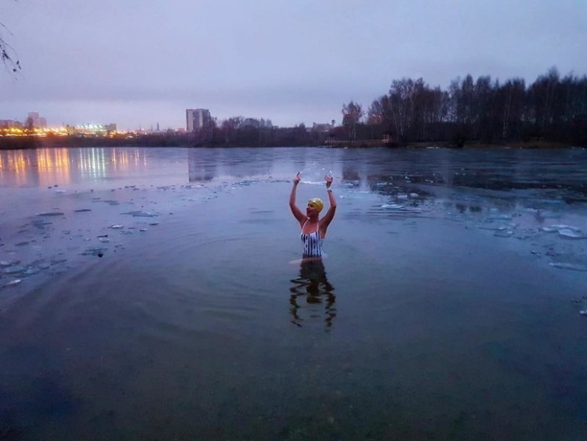 “If you want to be healthy, toughen up!” Girls who love to strip and dive “If you want to be healthy, toughen up!” Girls who love to strip and dive