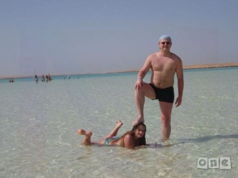 I'm lying on the beach: monstrously beautiful vacationers who can be found on any beach I'm lying on the beach: monstrously beautiful vacationers who can be found on any beach