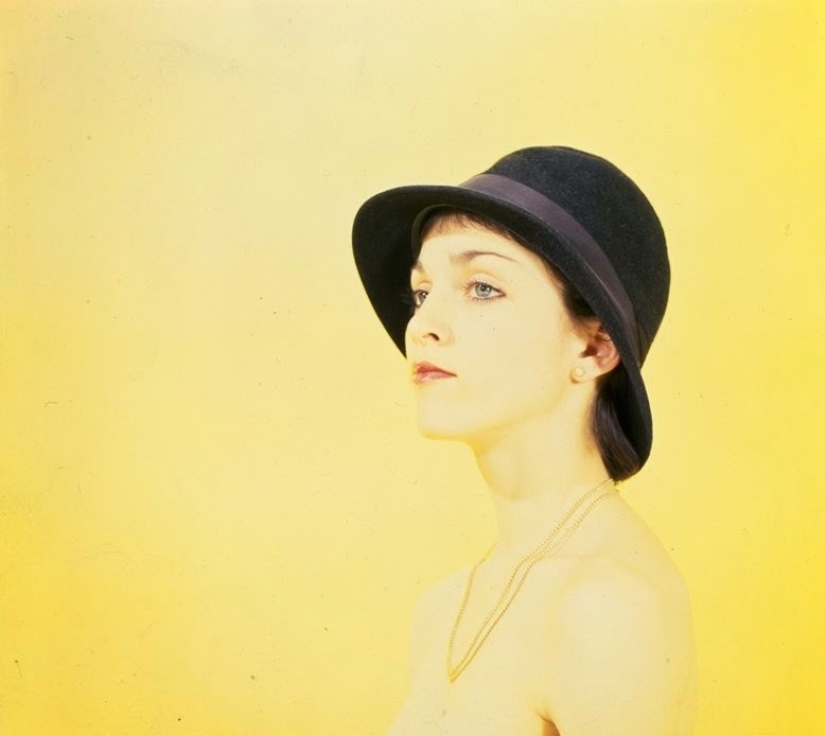 Imágenes desconocidas de una sesión de fotos sincera de Madonna de 18 años Imágenes desconocidas de una sesión de fotos sincera de Madonna de 18 años