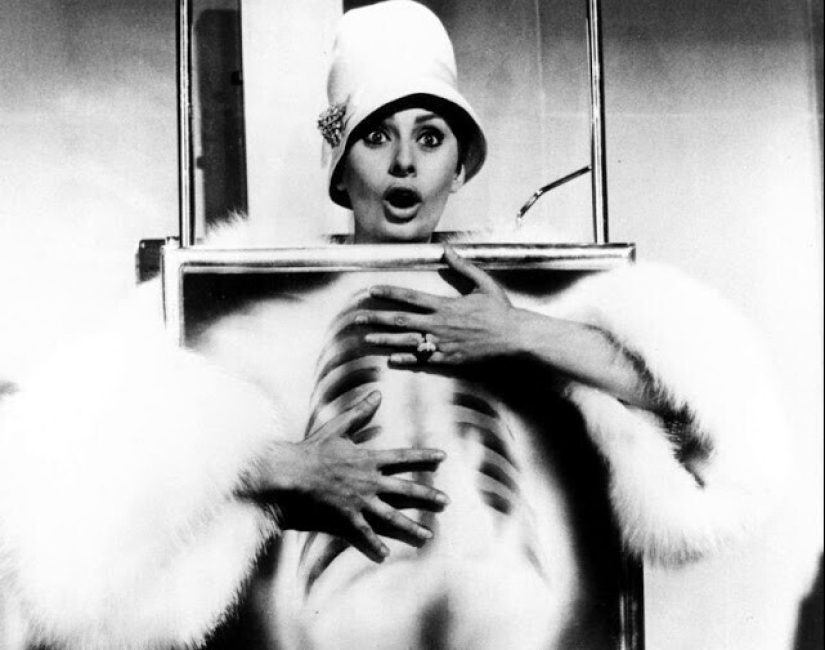 Impresionante Sophia Loren durante el rodaje de la película " Millionaire» Impresionante Sophia Loren durante el rodaje de la película " Millionaire»