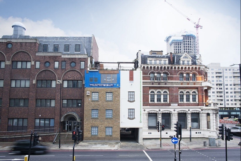 In the hands of this Briton, houses melt, fly and slide to the feet of passers-by