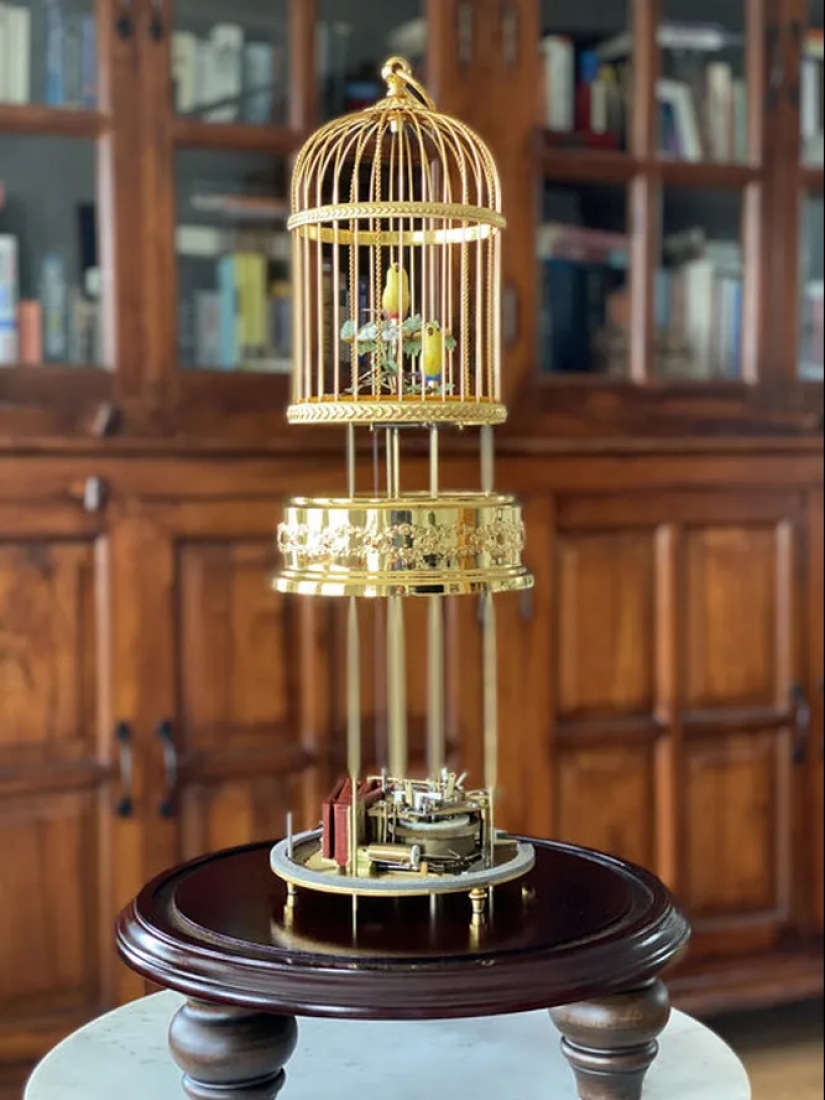 Increíbles &#39;circuitos explotados&#39; de mecanismos del artista John Peralta