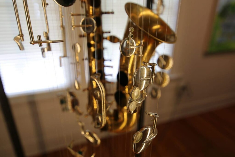 Increíbles &#39;circuitos explotados&#39; de mecanismos del artista John Peralta