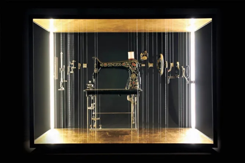 Increíbles &#39;circuitos explotados&#39; de mecanismos del artista John Peralta