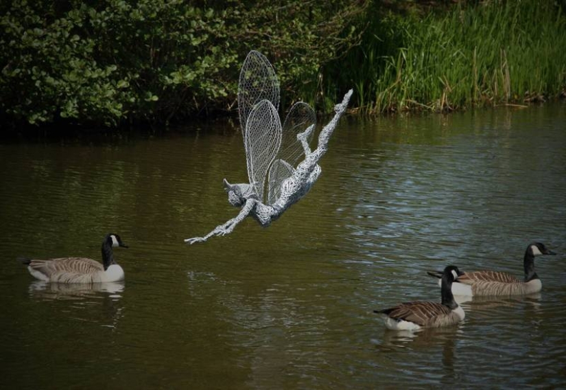 Increíbles esculturas de alambre de acero. Increíbles esculturas de alambre de acero.