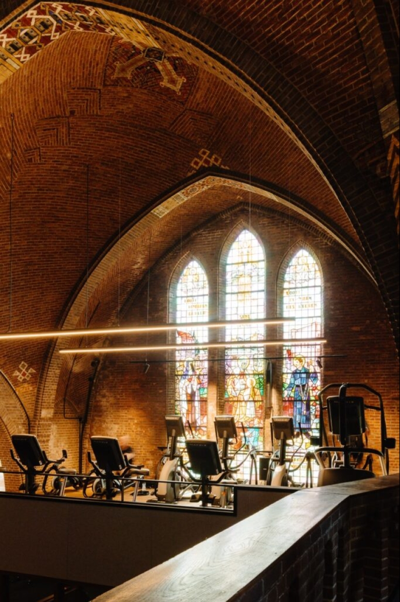 Instead of a sermon, a workout: How an old church in the Netherlands became a fitness club Instead of a sermon, a workout: How an old church in the Netherlands became a fitness club