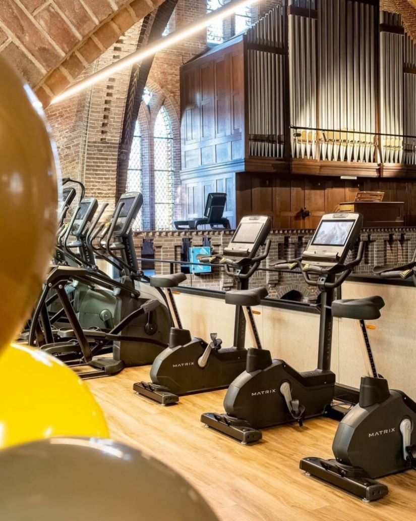 Instead of a sermon, a workout: How an old church in the Netherlands became a fitness club Instead of a sermon, a workout: How an old church in the Netherlands became a fitness club