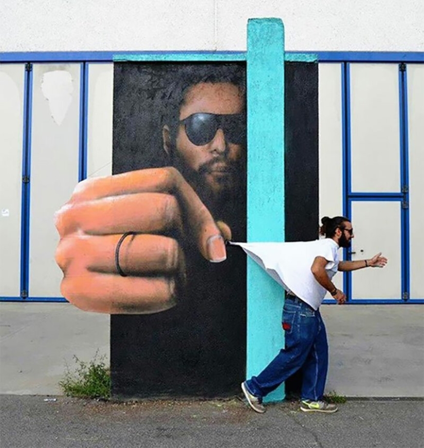 Interactive street art: the artist enters 3D paintings in the street