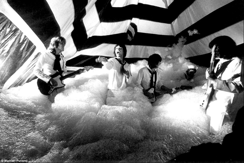 Intimate photos of the Rolling Stones, John Lennon and other stars by Michael Putland Intimate photos of the Rolling Stones, John Lennon and other stars by Michael Putland