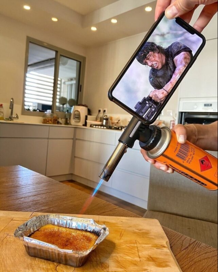 Inusual en lo ordinario: 30 collages de fotos divertidas hechas con un teléfono inteligente Inusual en lo ordinario: 30 collages de fotos divertidas hechas con un teléfono inteligente