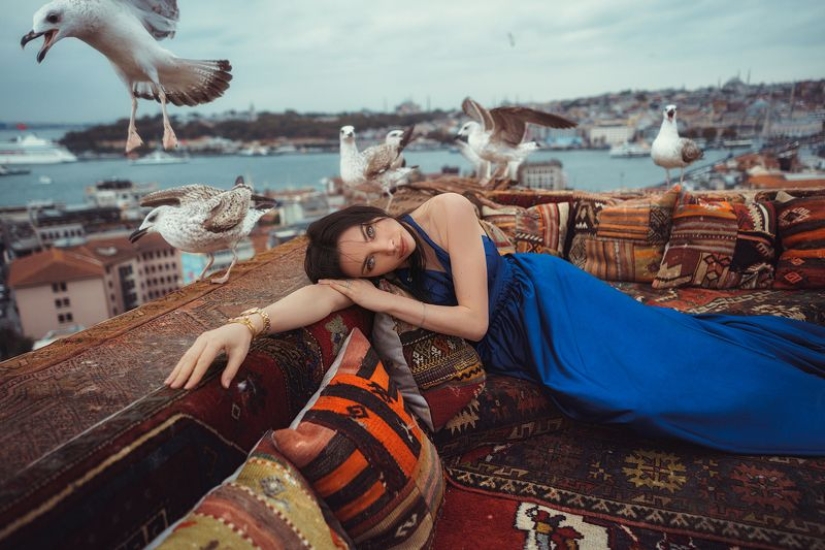 Istanbul beauties in erotic photographs by Kaan Altindal Istanbul beauties in erotic photographs by Kaan Altindal