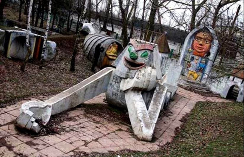 It is not the Internet that is ruining our children, but playgrounds in the courtyards