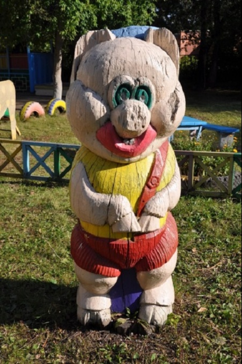 It is not the Internet that is ruining our children, but playgrounds in the courtyards
