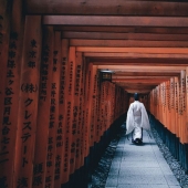Japanese flavor in Takashi Yasui's street photos
