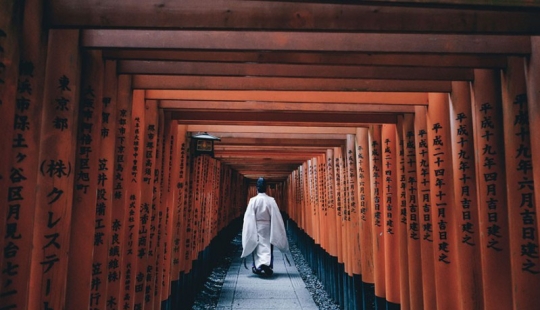 Japanese flavor in Takashi Yasui's street photos