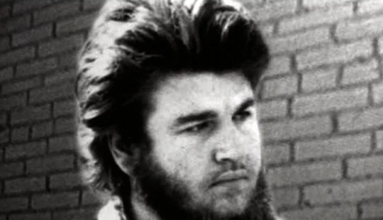 John Jubert es un maníaco en serie, debido a cuyo tormento se canceló la silla eléctrica