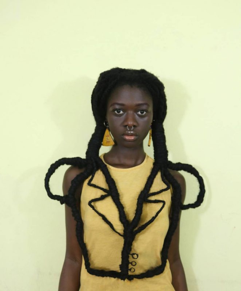 Kosa-Krasa: African artist creates amazing sculptures out of my own hair Kosa-Krasa: African artist creates amazing sculptures out of my own hair