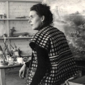 La aventurera historia de vida de la artista Leonora Carrington, la mujer líder del surrealismo