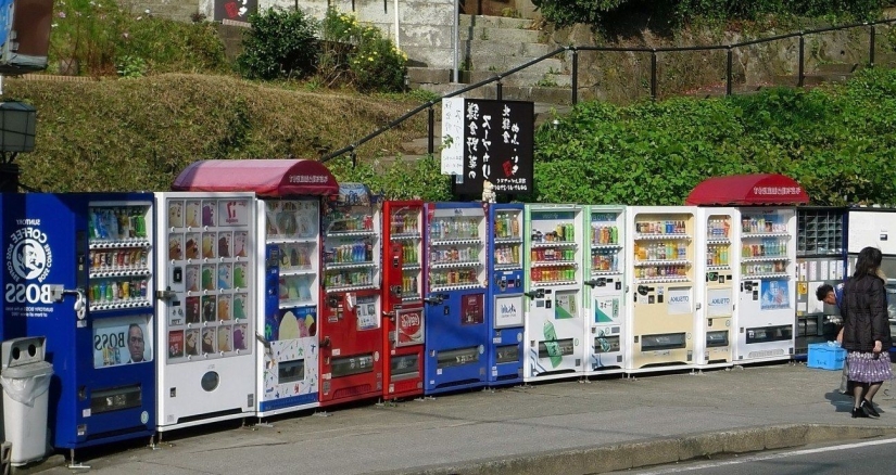 La belleza de los dientes torcidos, almohadas para solteros y otros hechos sorprendentes sobre Japón La belleza de los dientes torcidos, almohadas para solteros y otros hechos sorprendentes sobre Japón