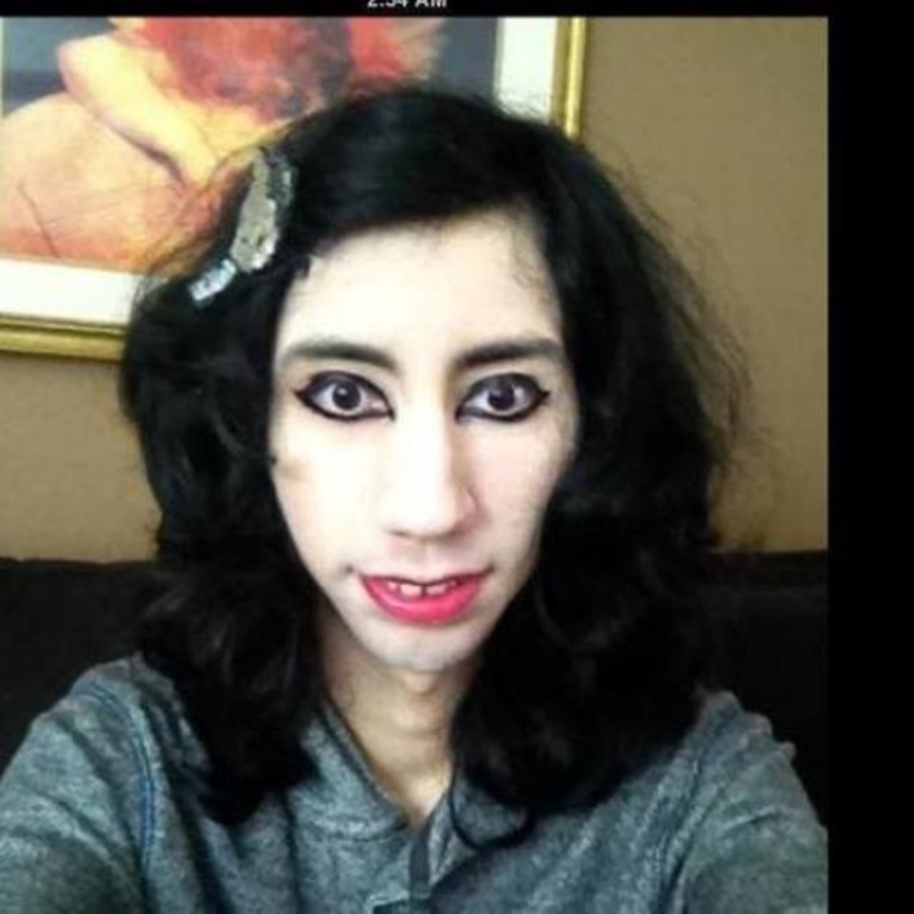 La belleza, que vana confianza de su estilista, y ahora con fuerza a arrepentir La belleza, que vana confianza de su estilista, y ahora con fuerza a arrepentir