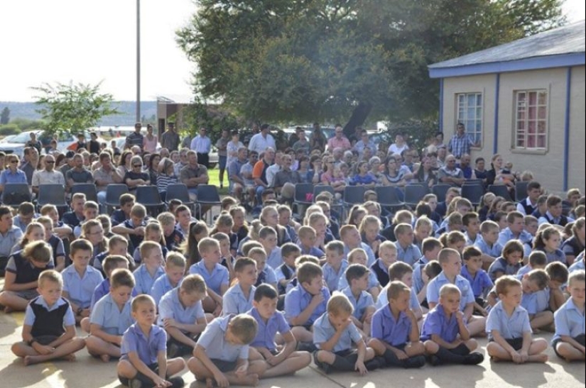 La ciudad de Orania es un ejemplo de autoorganización blanca en las condiciones del racismo negro La ciudad de Orania es un ejemplo de autoorganización blanca en las condiciones del racismo negro