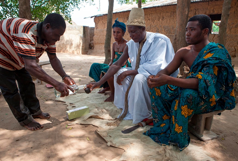 La costumbre de "trokosi": por qué las niñas son entregadas a la esclavitud sexual en África La costumbre de "trokosi": por qué las niñas son entregadas a la esclavitud sexual en África