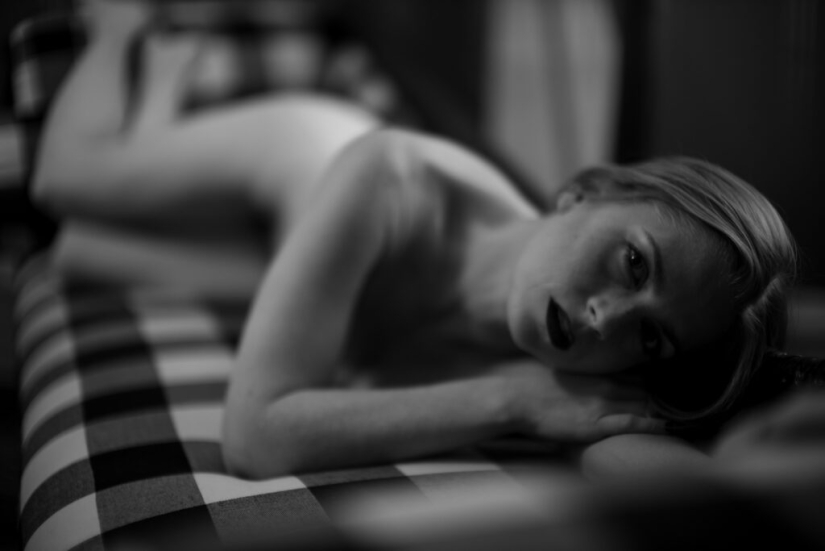 La estética del silencio: cómo la fotógrafa Michelle Bomberger reinventó el género del desnudo La estética del silencio: cómo la fotógrafa Michelle Bomberger reinventó el género del desnudo