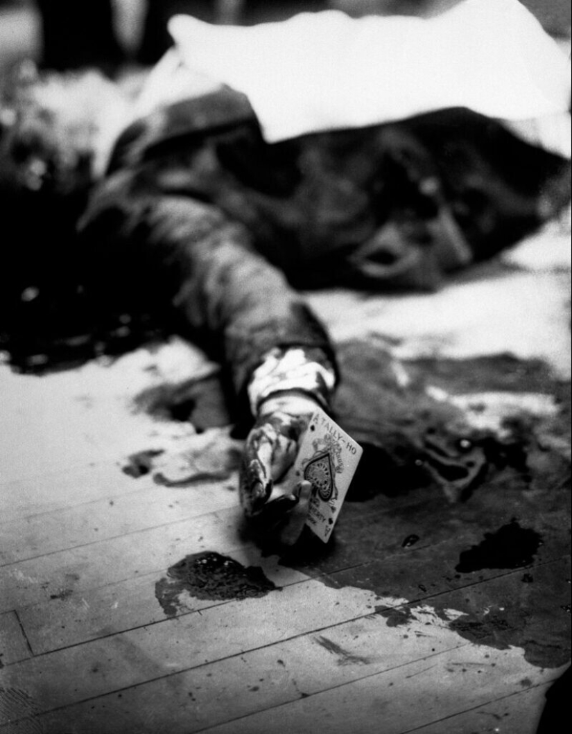 La historia de Frank Costello, quien se convirtió en el prototipo del padrino Don Vito Corleone. La historia de Frank Costello, quien se convirtió en el prototipo del padrino Don Vito Corleone.