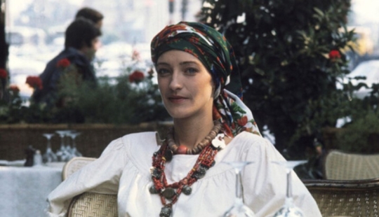 La historia de Loulou de la Falaise, musa y asistente principal de Yves Saint Laurent