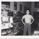 La historia de Michael Tavis de pornoillimite con las manos manchadas en sangre