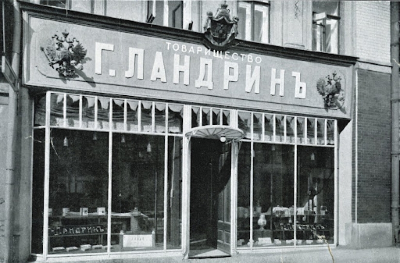 La historia del gallo en un palo y sus "parientes" que son mayores de lo que crees La historia del gallo en un palo y sus "parientes" que son mayores de lo que crees