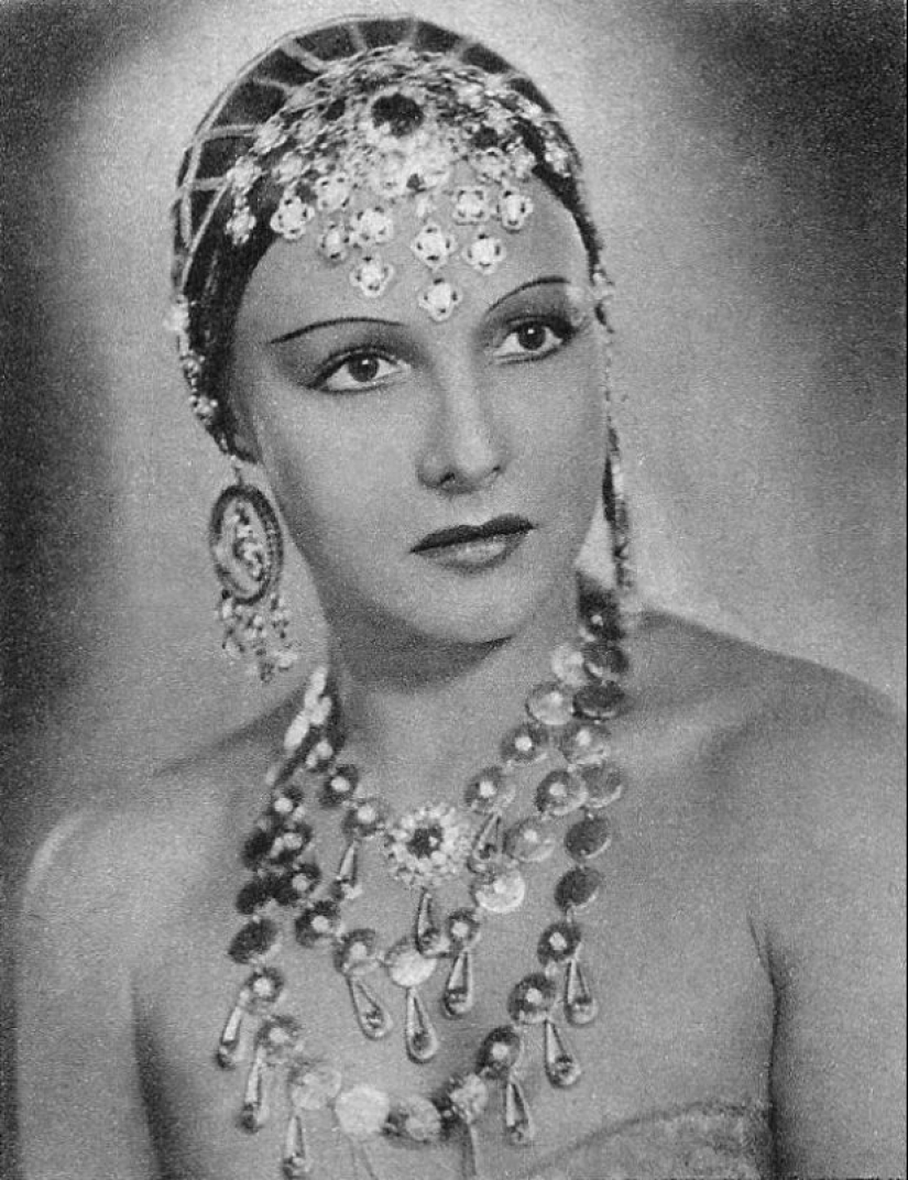 La Jana: la estrella que se quema en el Cenit de la fama La Jana: la estrella que se quema en el Cenit de la fama